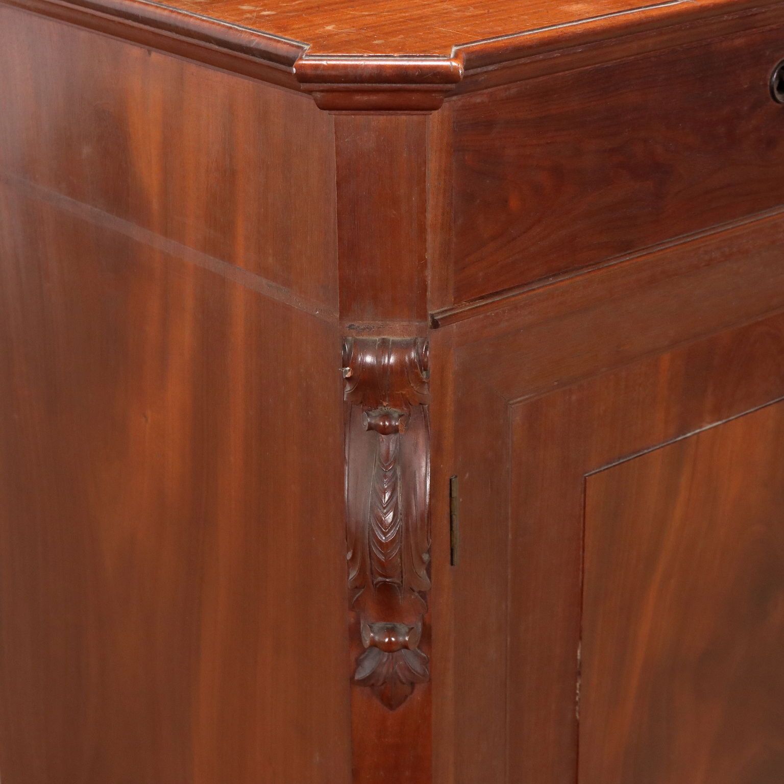 Armoire Louis-Philippe en acajou à tiroirs, Italie, XIXe siècle photo vinterior
