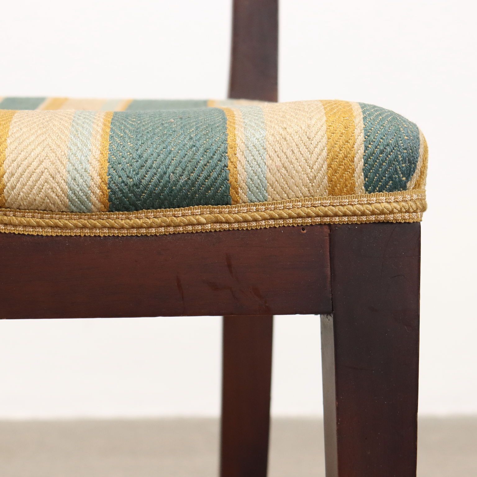 Antieke stoelen, walnoot, gestoffeerde zitting, Italië, 19e eeuw photo vinterior