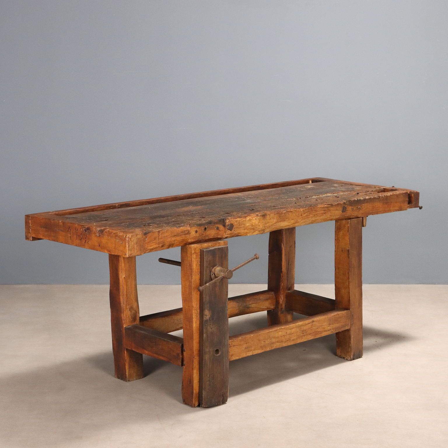 Carpenter's Workbench In Chestnut   Italy, 19th Century