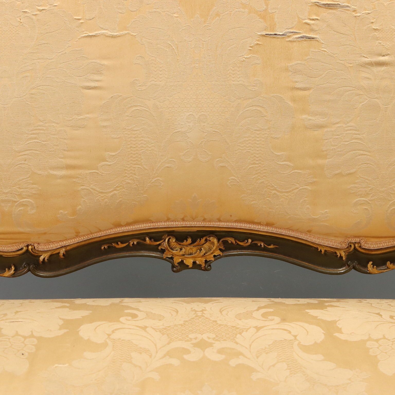 Barokke sofa, gesneden hout, bekleding, Italië, 19e eeuw photo 880.0