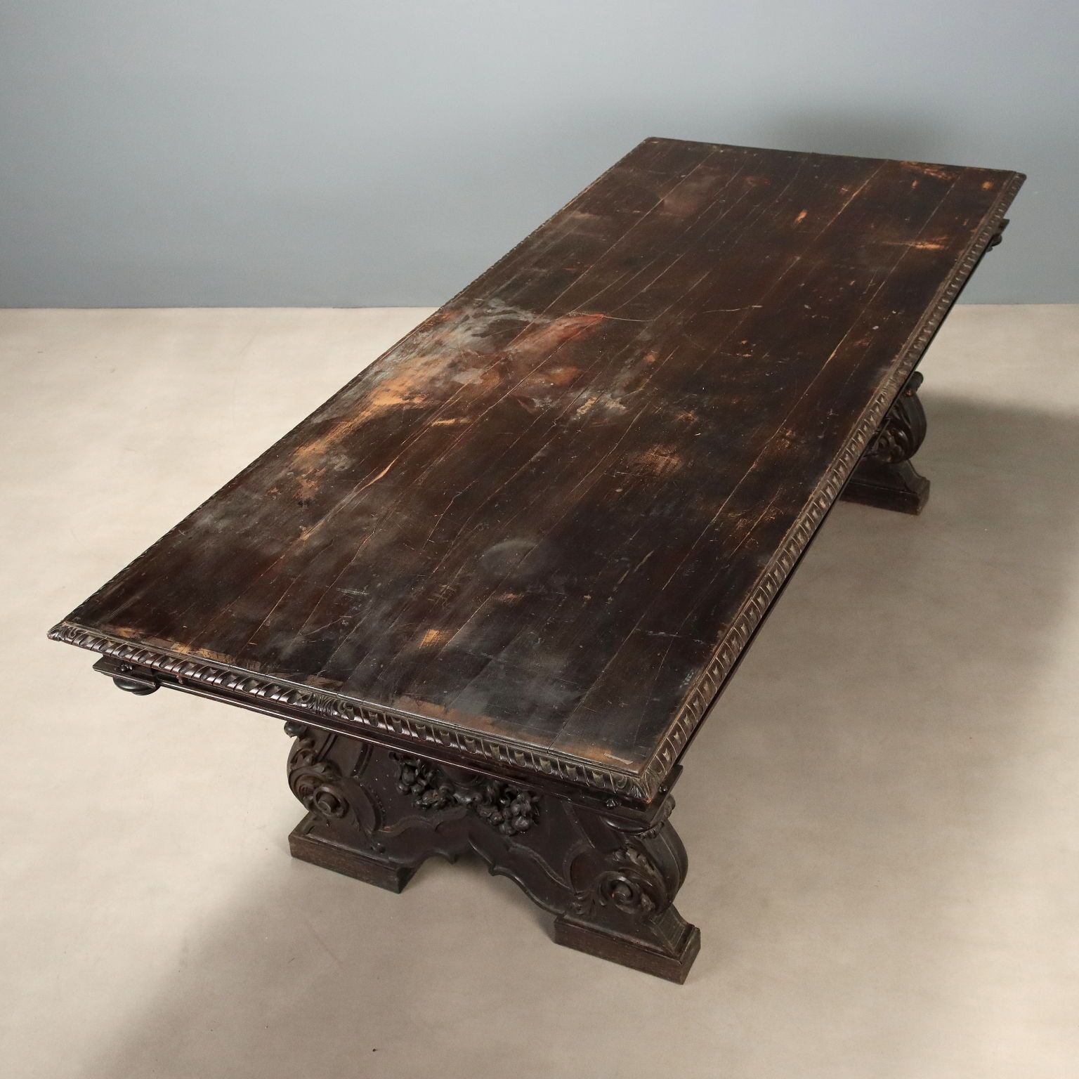 photo for sale Tafel Neo-Renaissance Walnoot Italië Eind 19e Eeuw
