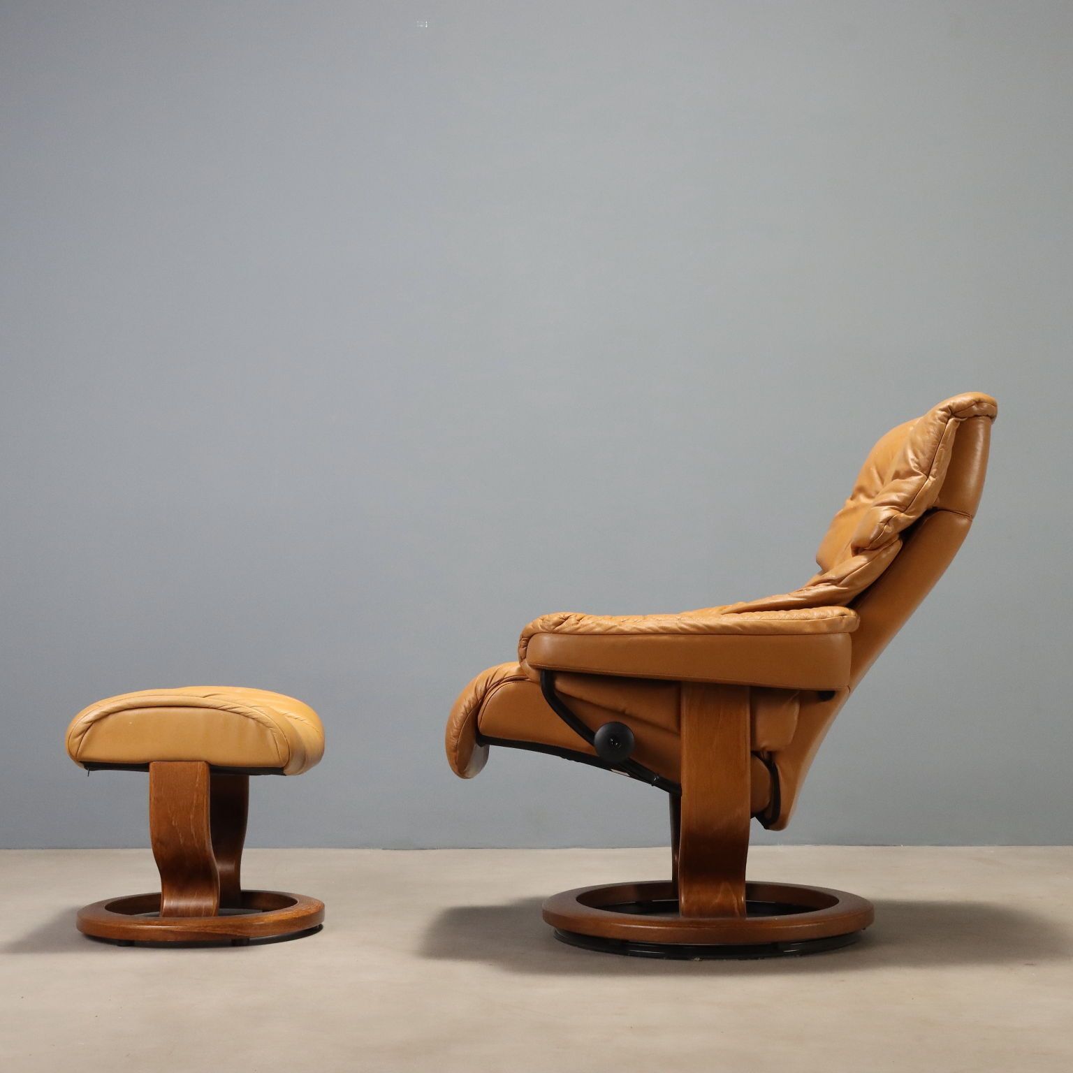 photo for sale Vintage Ekornes Armchair With Footrests Leather Design 1980s
