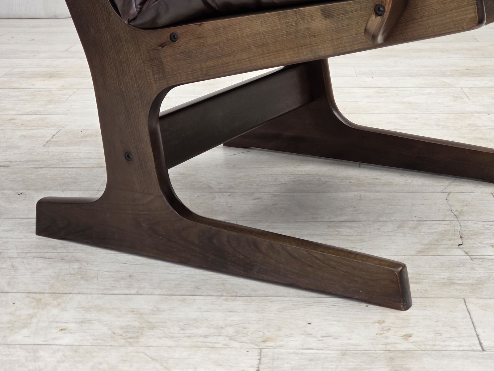1970s, Scandinavian Armchair, Brown Furniture Leather. photo vinterior