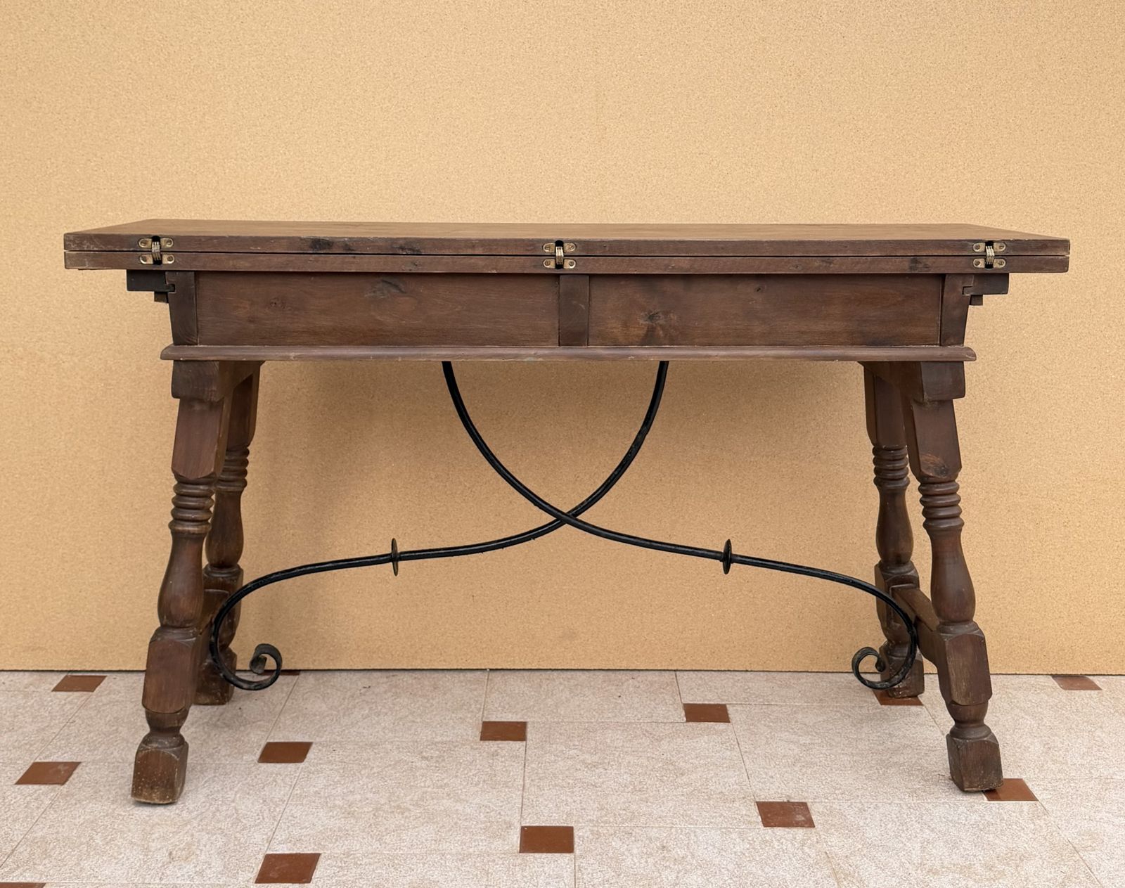 Meubels Spaanse Klaptafel met IJzeren Verbindingsstangen, jaren 1940 photo