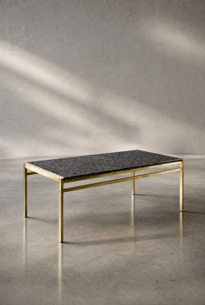 Mid-Century Italiaanse moderne salontafel van messing met stenen blad, jaren 1970 photo for sale