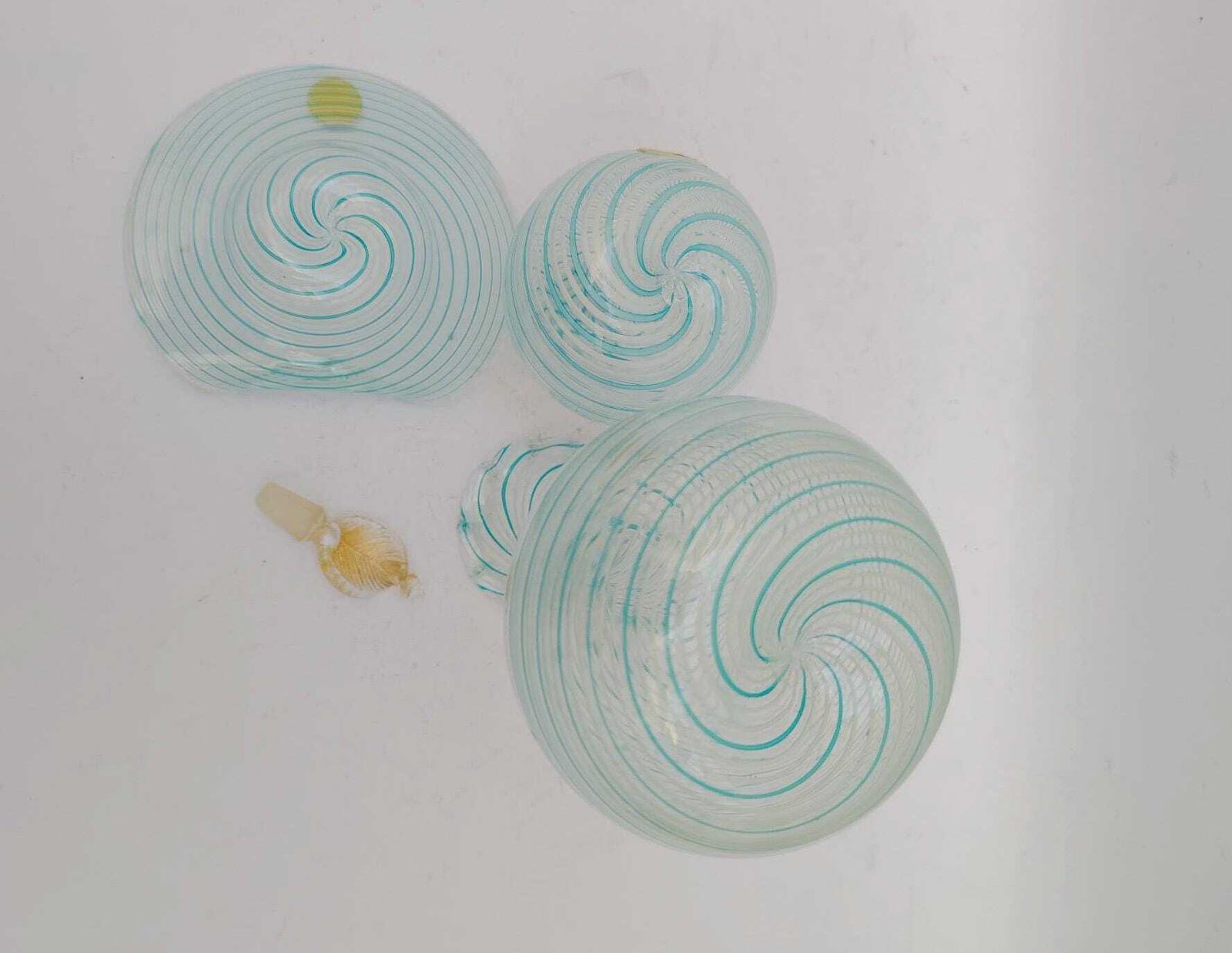 Murano glas parfumset, swirl met blauwe filigrain, vintage design, jaren 1970, vaas en schaal photo 183.0