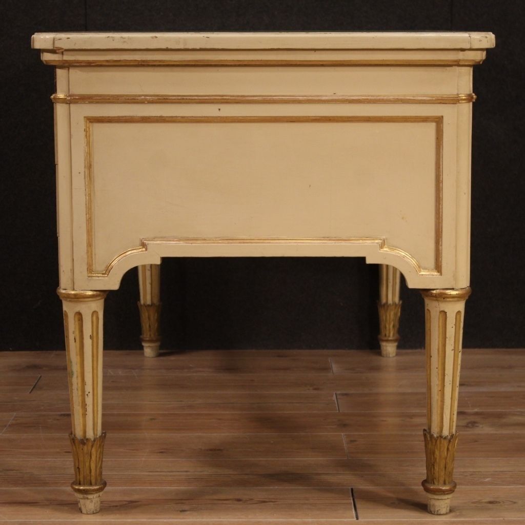 photo furniture Bureau à écrire italien laqué et peint, années 1930