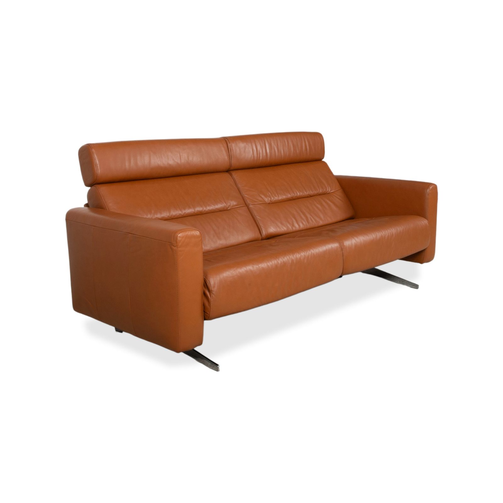 Canapé 3 places Stressless Stella en cuir lisse cognac et chrome, avec appuie-têtes, fonction inclinable manuelle photo for sale