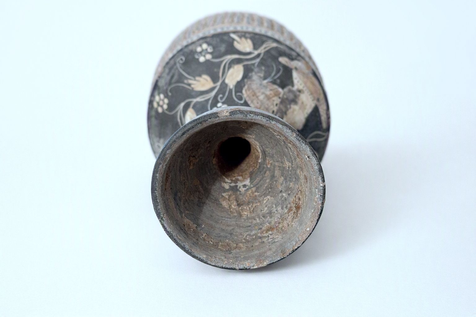 photo furniture Lekythos van Gnathia, Attische stijl, 4e eeuw v.Chr.