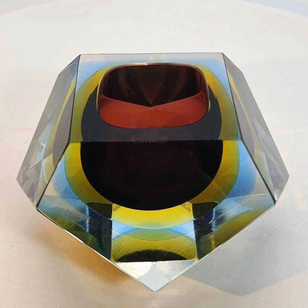 Cendrier rare en verre de Murano à l'uranium, années 1960, par Flavio Poli pour Seguso. photo 295.0