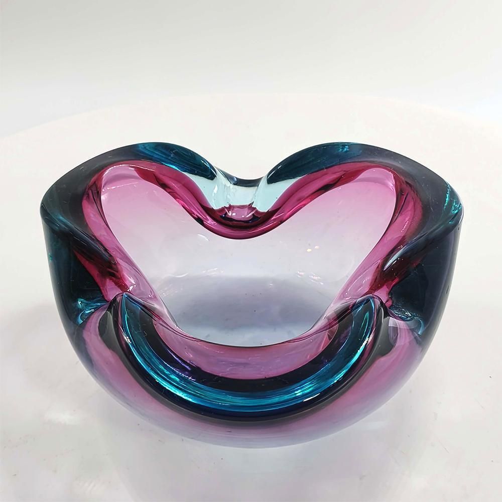 Cendrier en verre de Murano à l'uranium, années 1960, par Flavio Poli pour Seguso. Fabriqué en Italie. 16 cm / 6,29 pouces photo buy