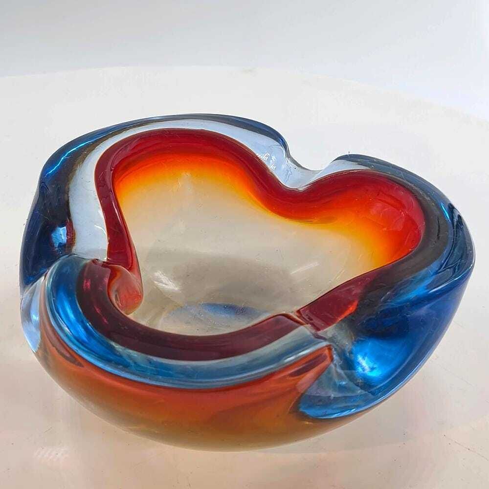 Asbak in Murano-glas ca. jaren 1960 van Flavio Poli voor Seguso. Gemaakt in Italië.