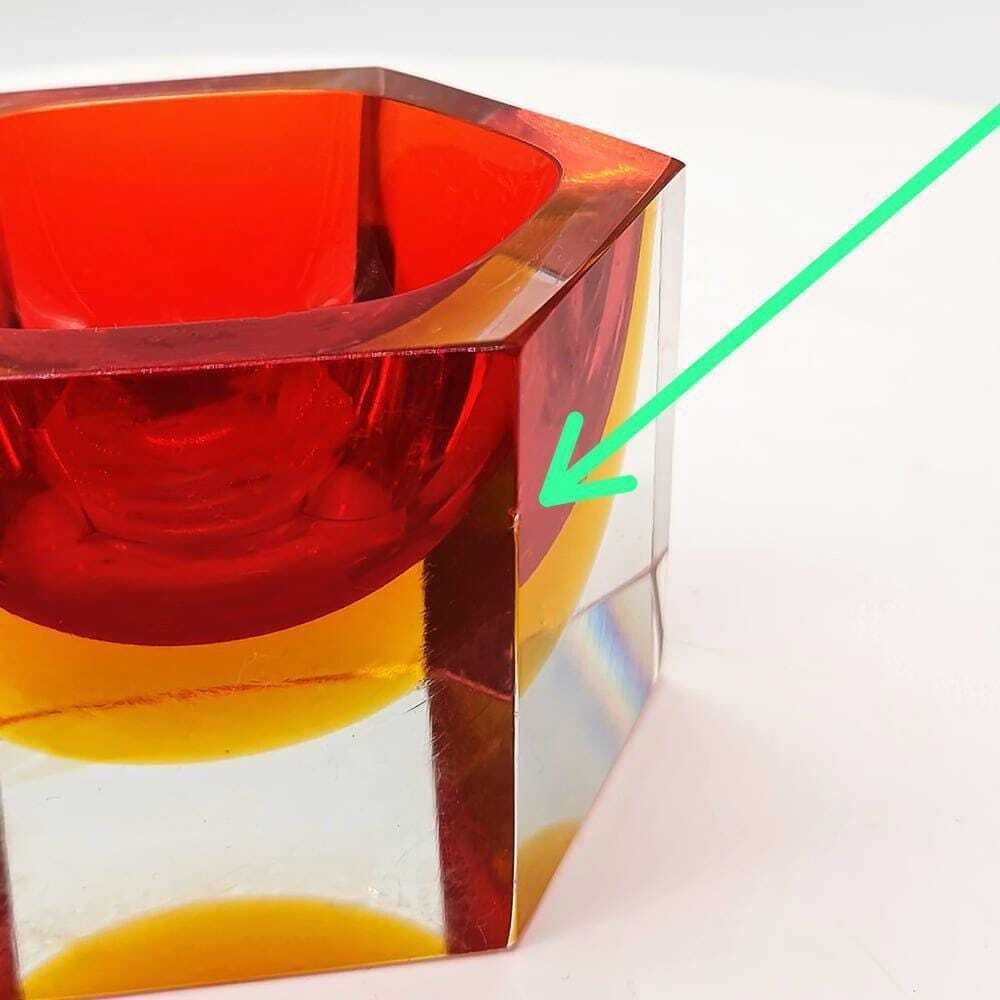 photo furniture Cendrier hexagonal rare en verre de Murano, par Flavio Poli pour Seguso, années 1960. Fabriqué à Murano, Italie.