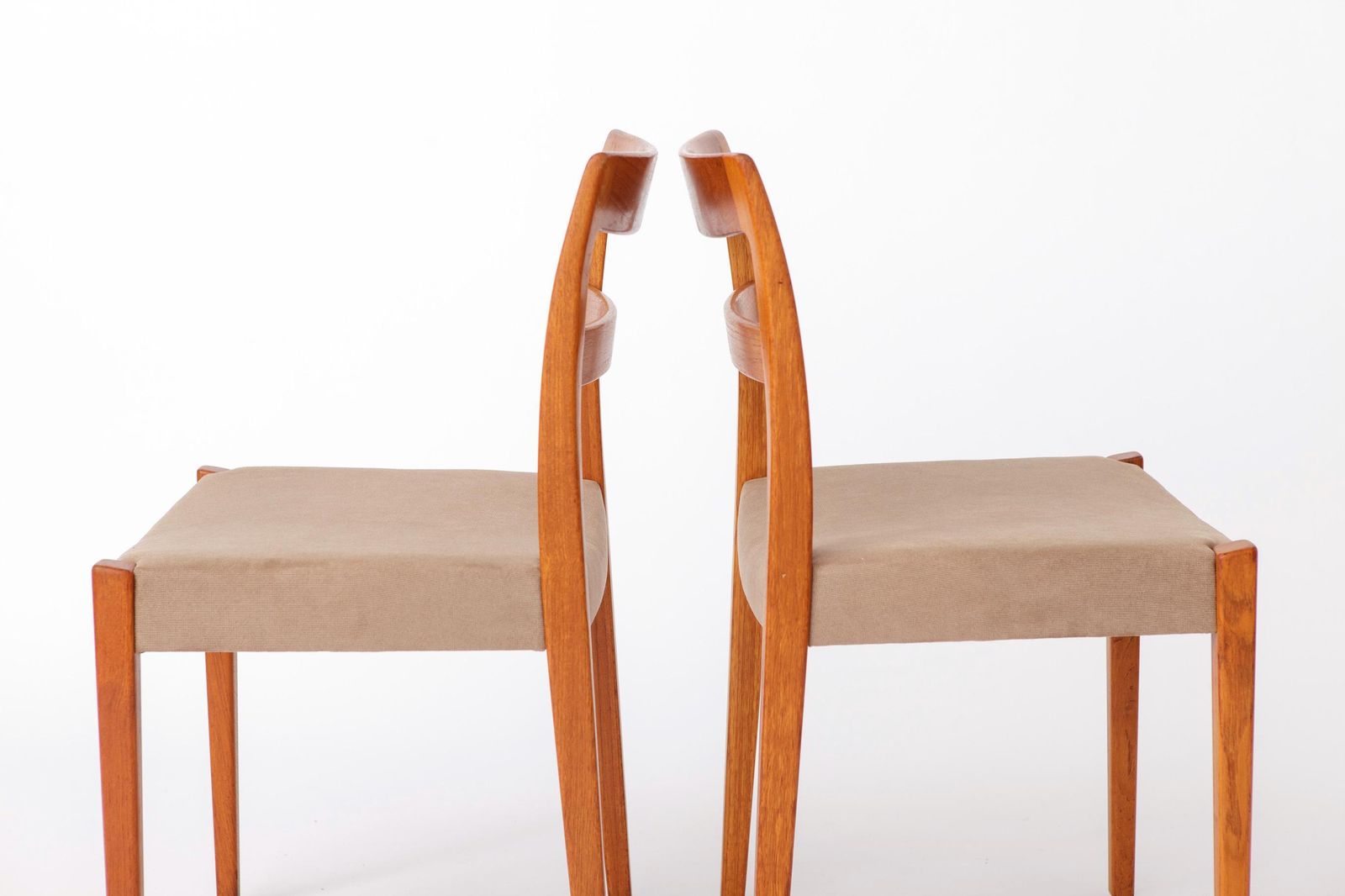 2 Van 8 Garmi Eetkamerstoelen Van Nils Jonsson Voor Troeds, Jaren 1960 Zweedse Teak Mid-Century Modern Stoelen photo 805.0