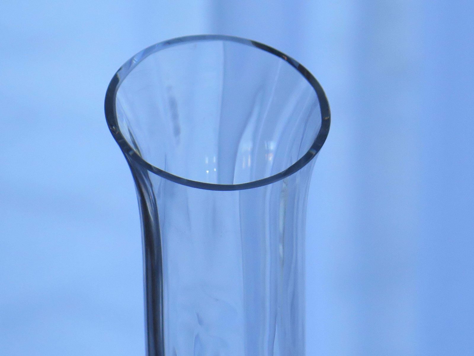 photo vinterior Mid 20th Century Lead Crystal Glass Carafe With Etched Grape Vine.