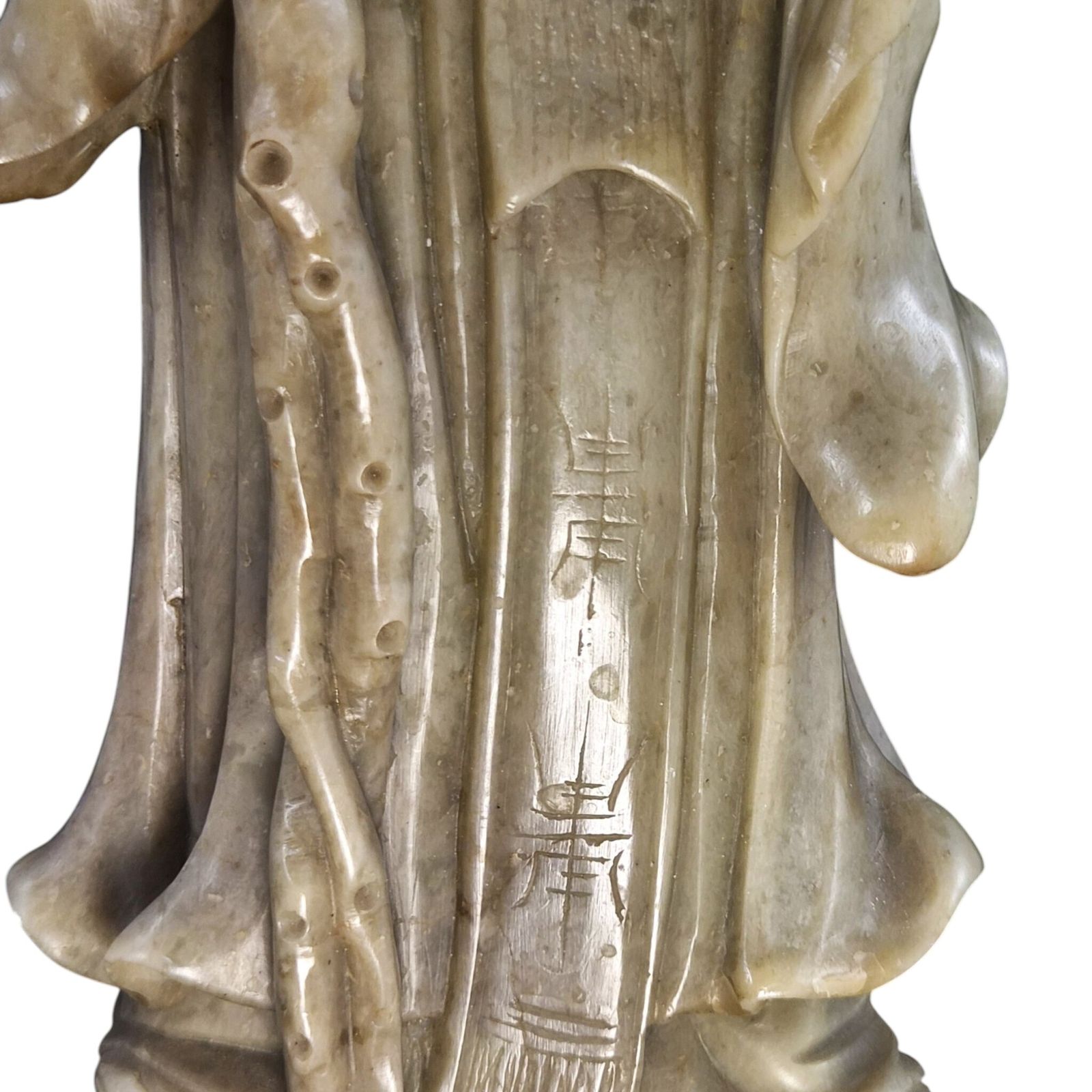 photo furniture Chinees gesneden speksteen Shoulao sculptuur met stenen sokkel, ca. 1890