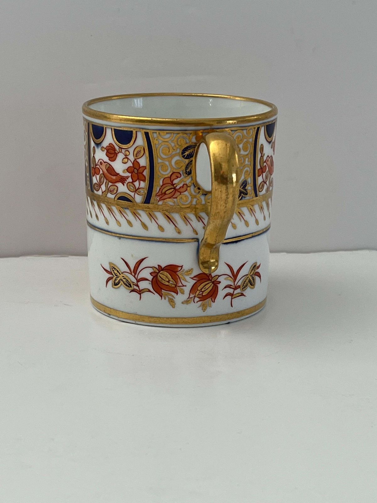 Spode Porseleinen Koffiekopje, Fijn Handgeschilderd en Verguld Patroon 1495, ca. 1810 photo vinterior