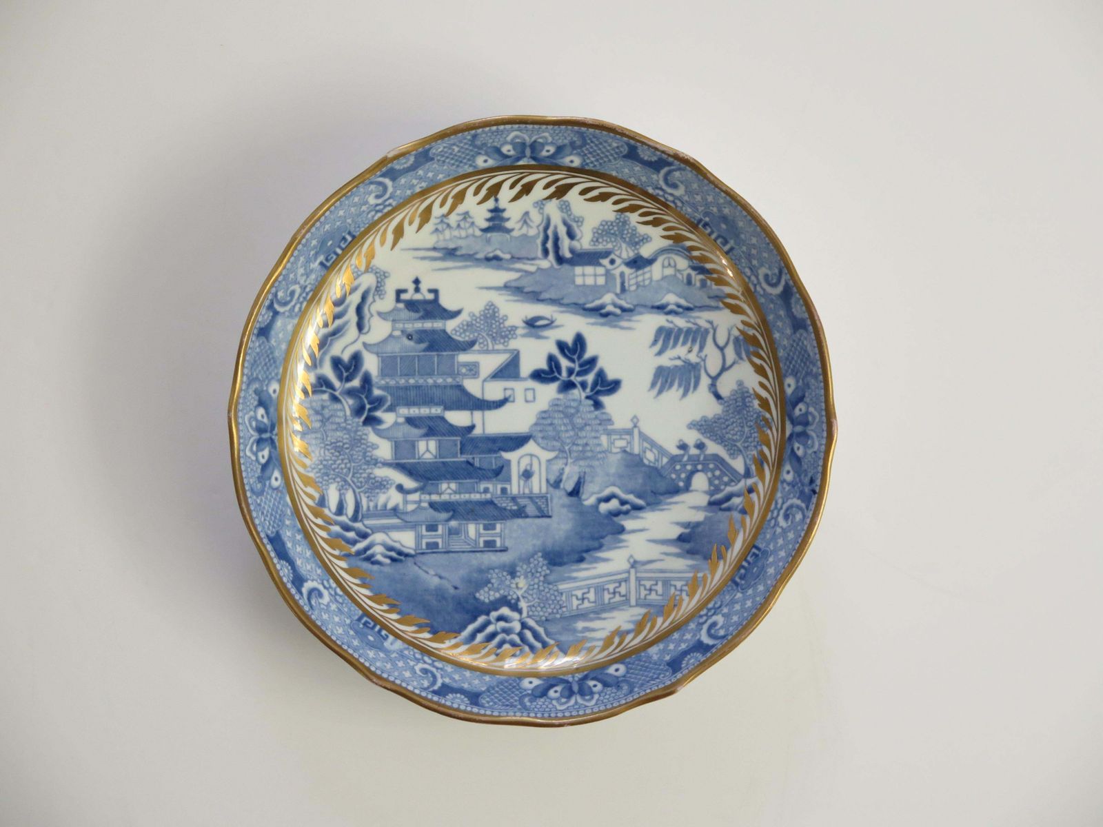 Miles Mason Porselein Schoteltje, Blauw en Wit Verguld, ca. 1805 photo Woonaccessoires