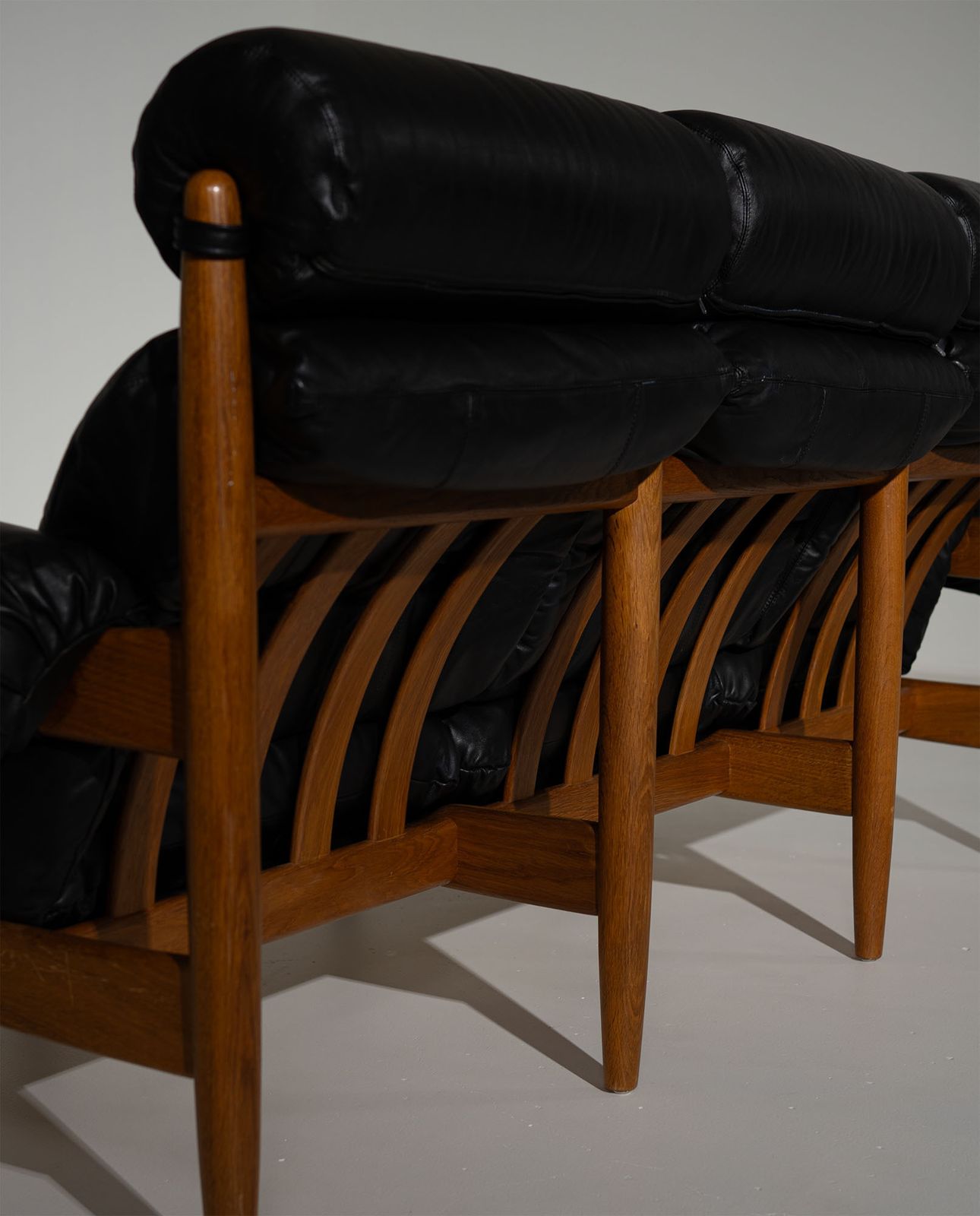 photo furniture "Amiral" sofa van Eric Merthen, Zweden 1960