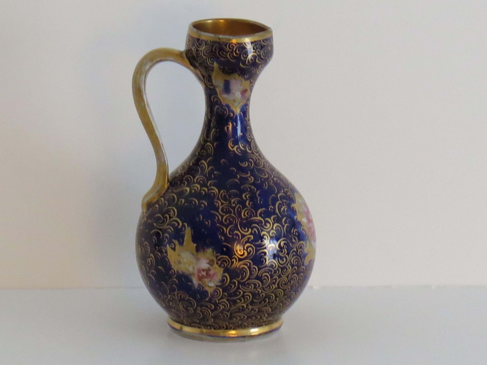 Mason's Ironstone kan, handgeschilderde rozenboeketjes, ca. 1813 1820 photo furniture