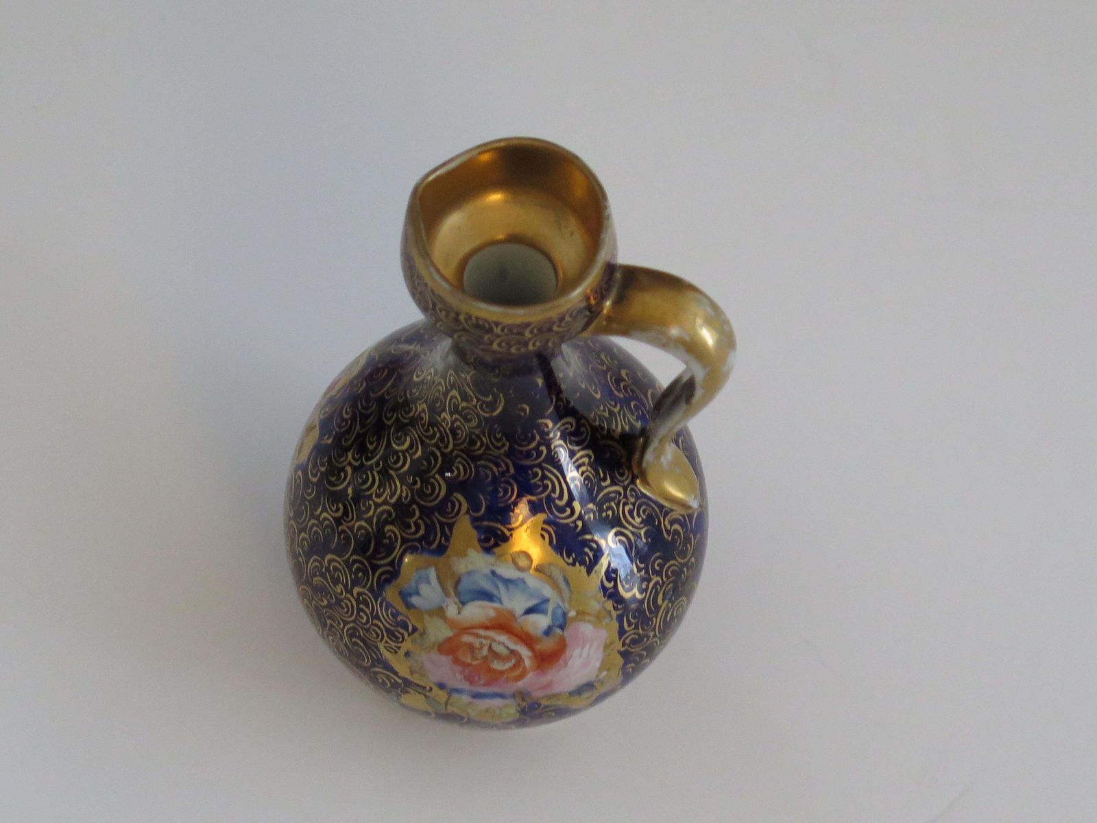 Woonaccessoires Mason's Ironstone kan, handgeschilderde rozenboeketjes, ca. 1813 1820 photo