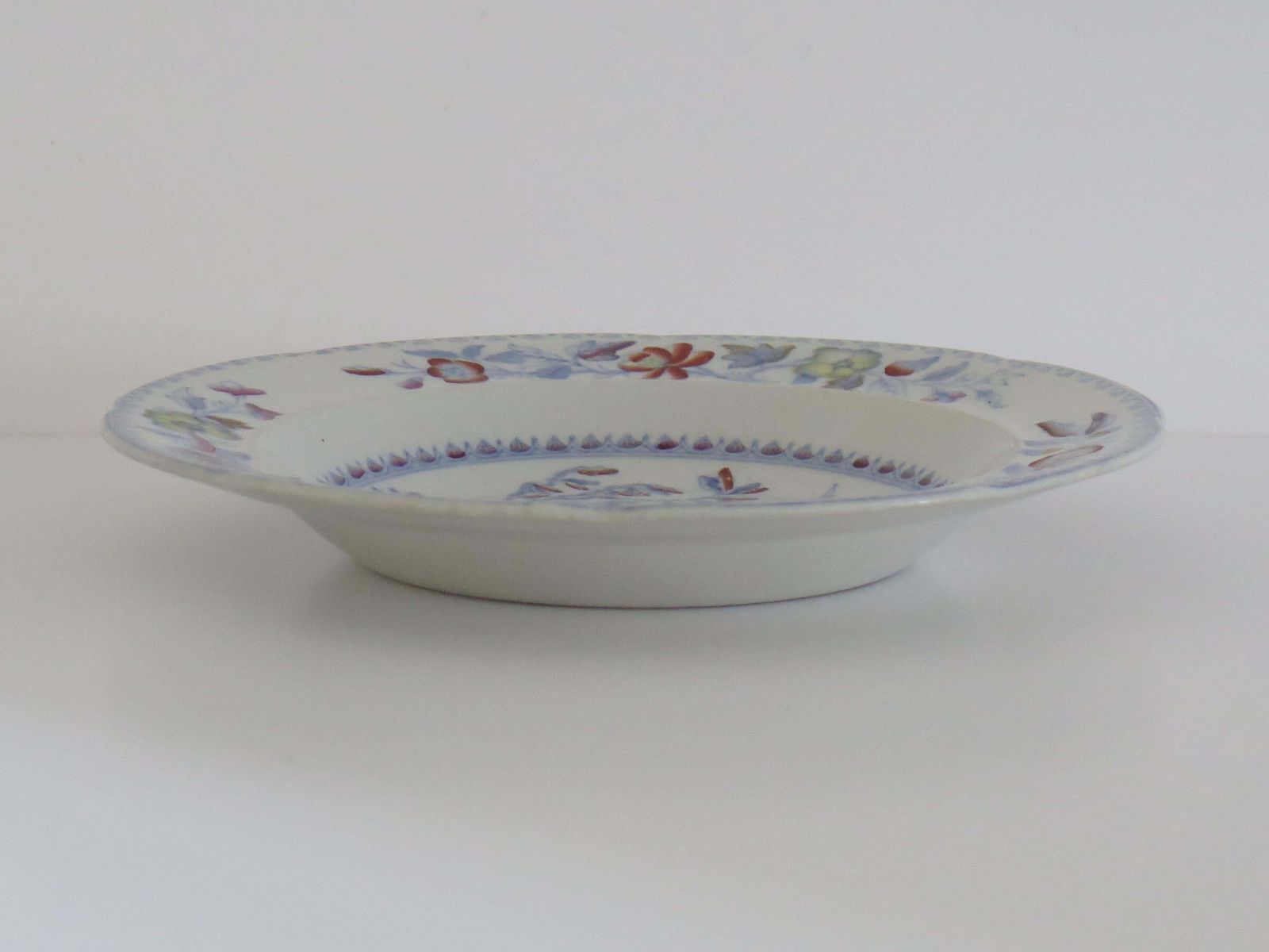 photo furniture Mason's Ironstone soepkommen, set van vier, Flying Bird-patroon, ca. 1870