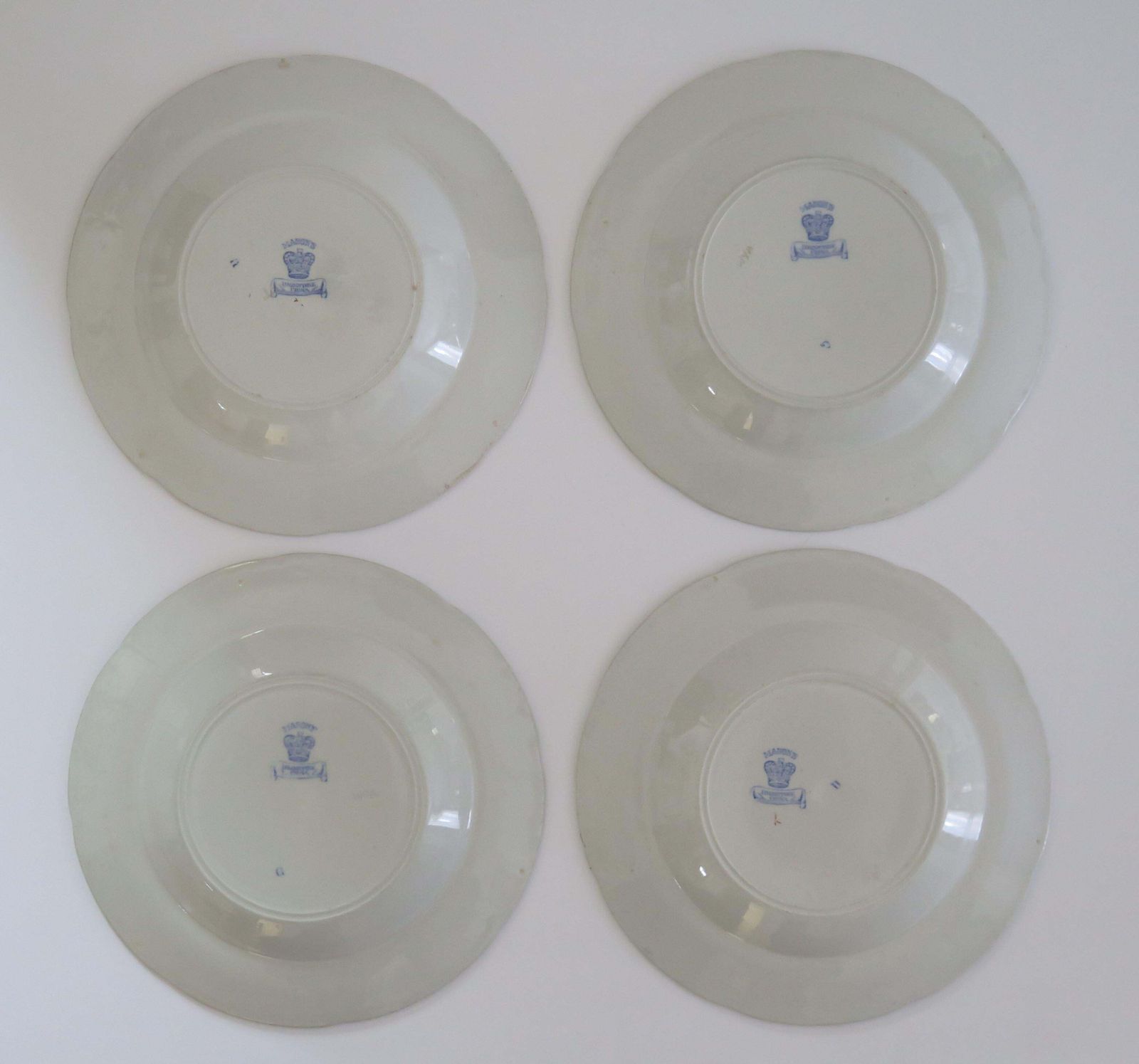 photo for sale Mason's Ironstone soepkommen, set van vier, Flying Bird-patroon, ca. 1870