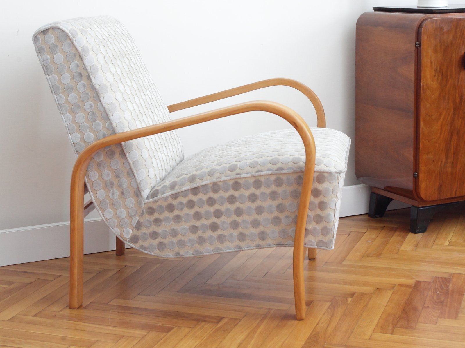 Mid Century Lounge Chair van Karel Kozelka en Antonin Kropacek voor Interier Praha, jaren 1950 photo buy