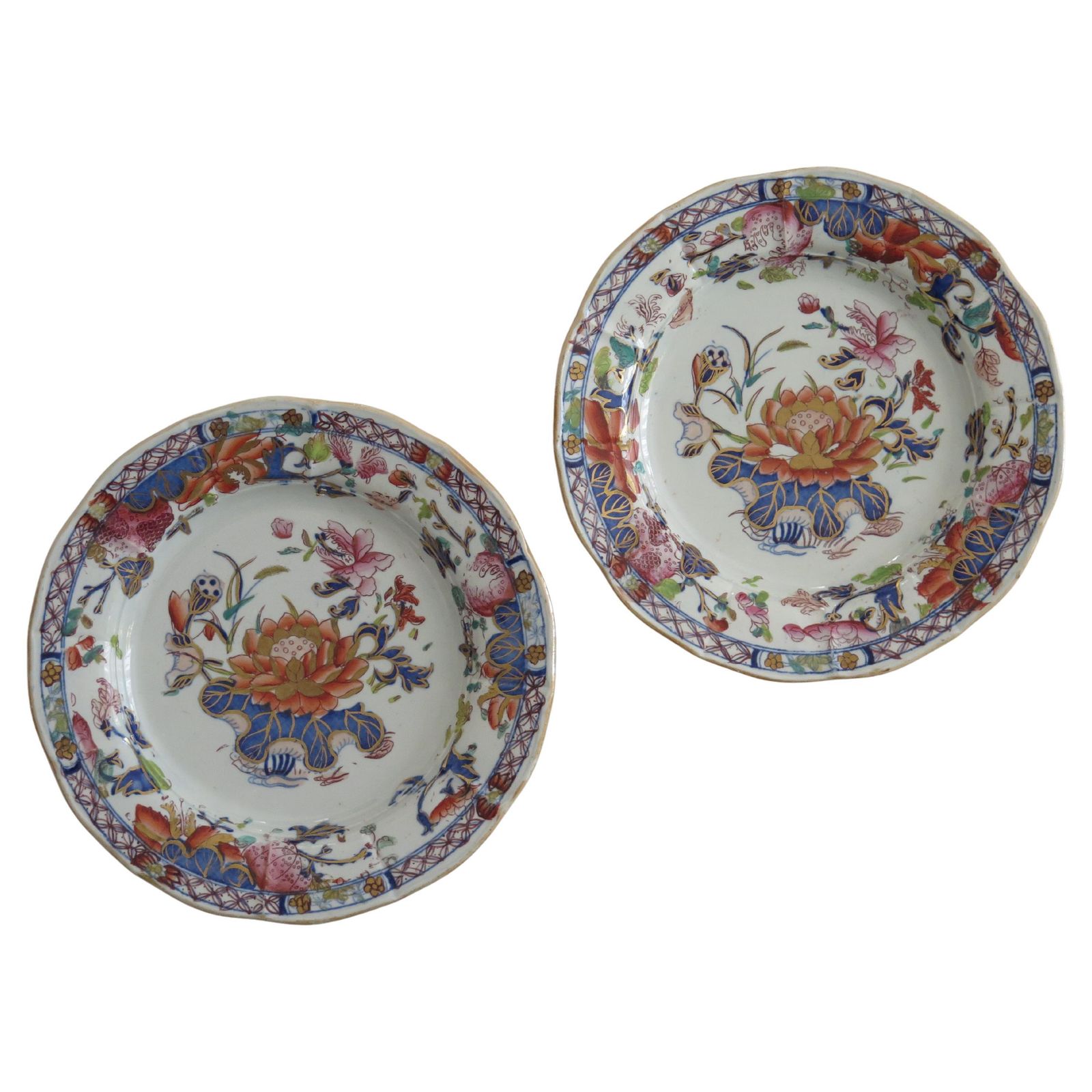 Paar antieke Mason's Ironstone borden, Water Lily patroon, ca. 1815