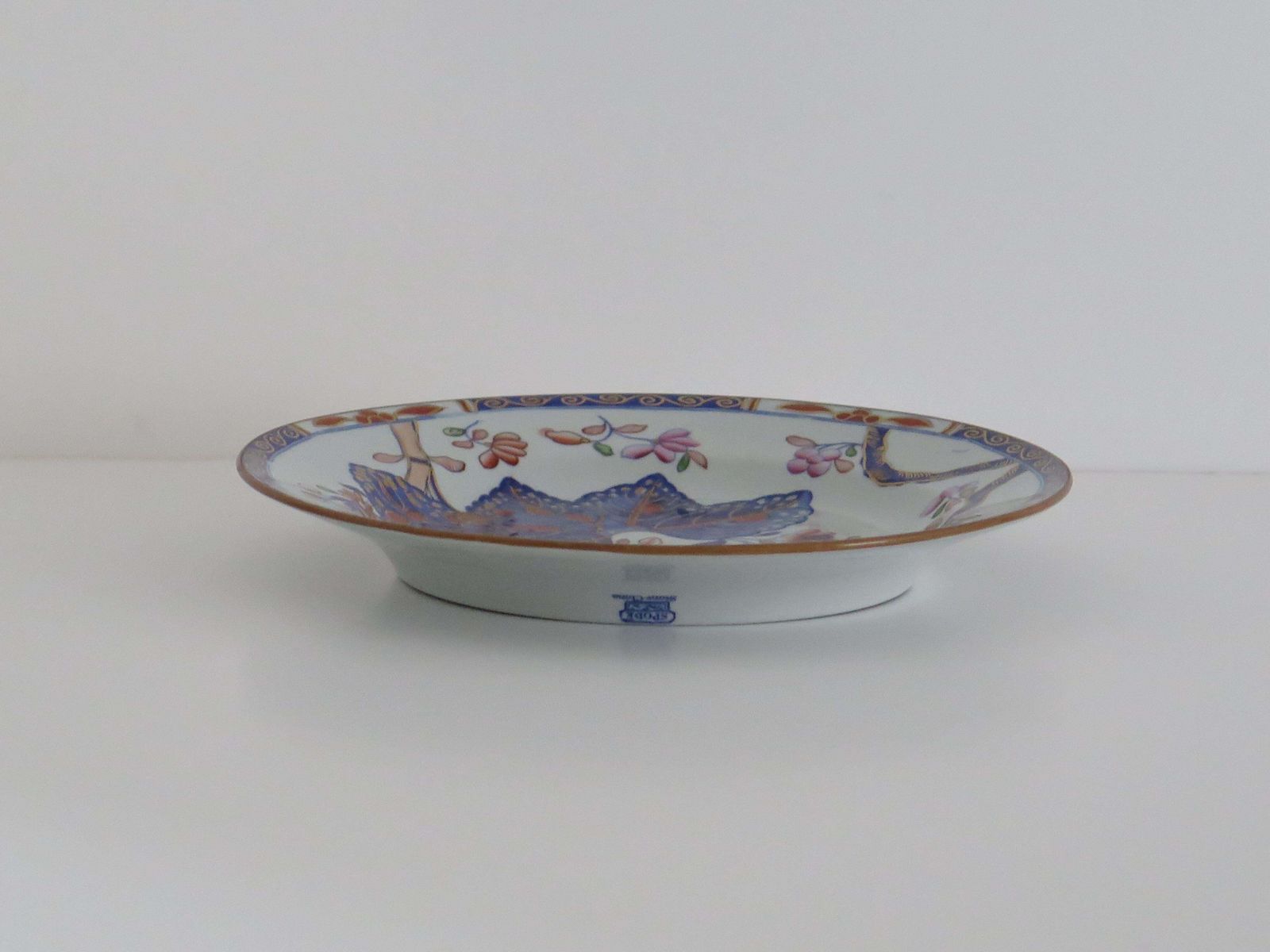 Spode Ironstone Deep Desert Plate, Tobacco Leaf Pattern, Circa 1820 photo for sale