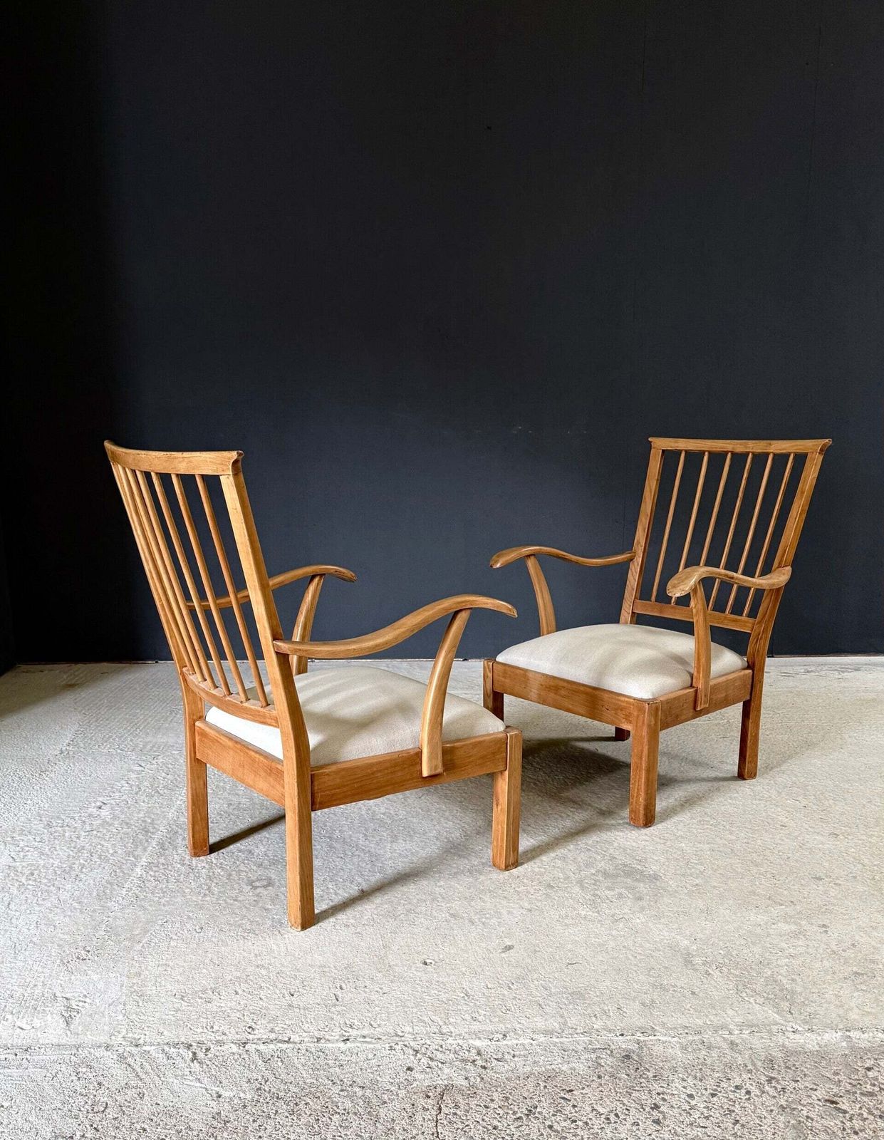 Modernistische Dutch Design Lounge Chairs uit de jaren 1930 van Bas Van Pelt. photo 2500.0