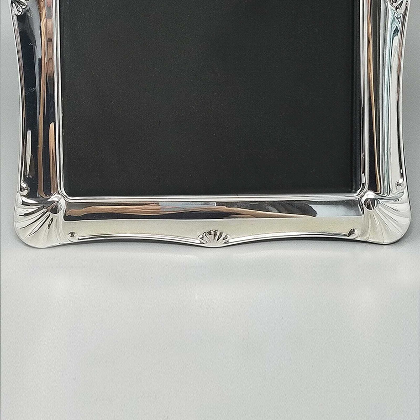 1970s Vintage Italian Silver Plated And Glass Photo Frame With Shell Motifs photo vintage