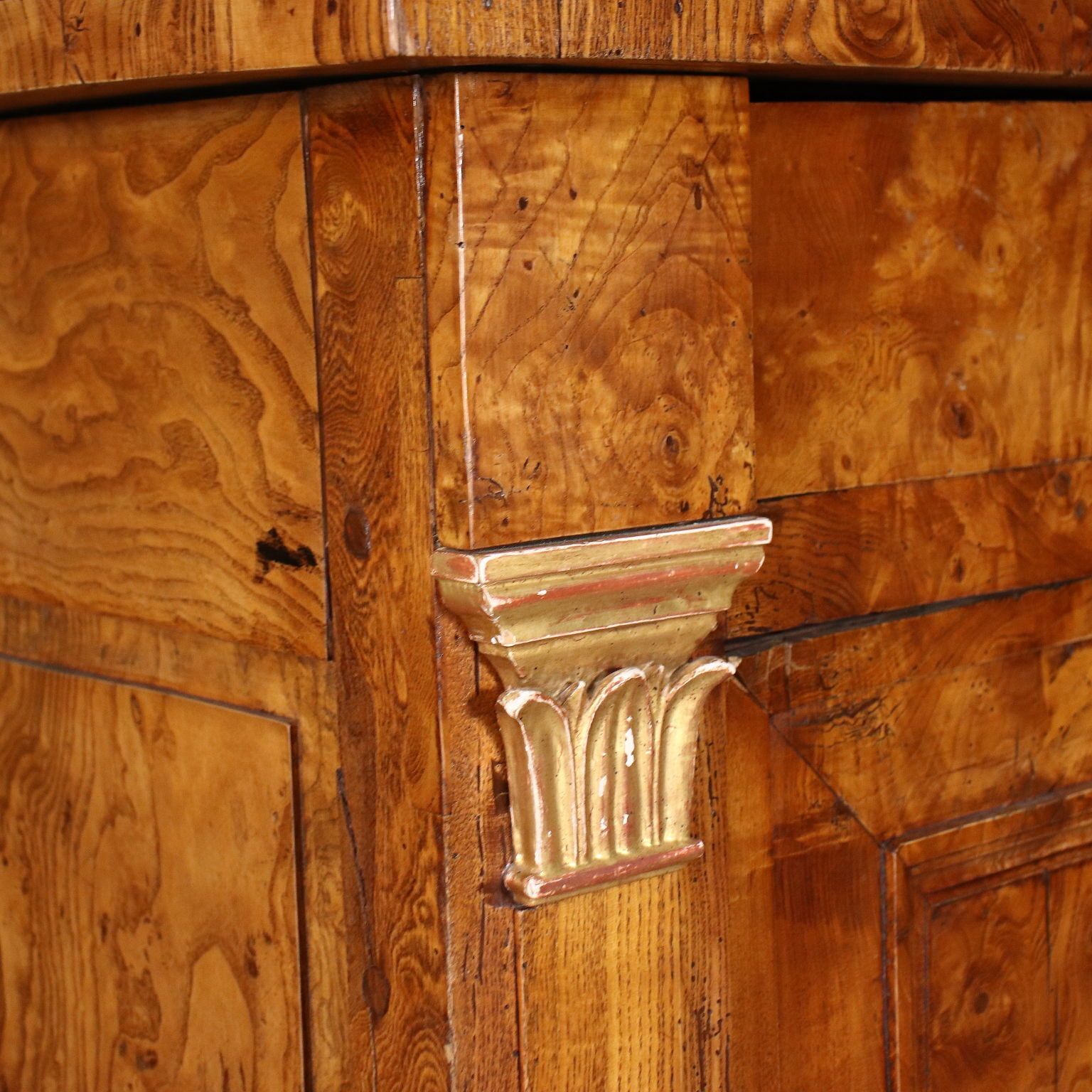 Restauratie dressoir, olm, Frankrijk, 19e eeuw photo vinterior