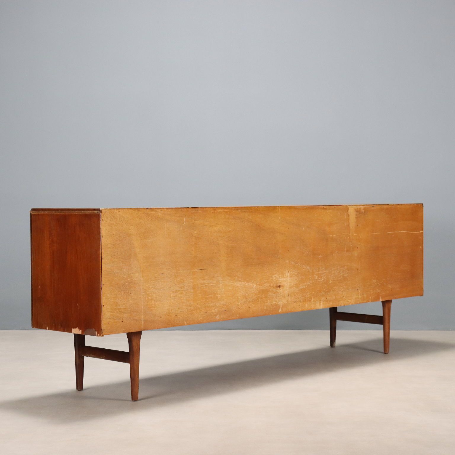 2470.0 Vintage dressoir teakfineer design Noord-Europa jaren 1960 photo