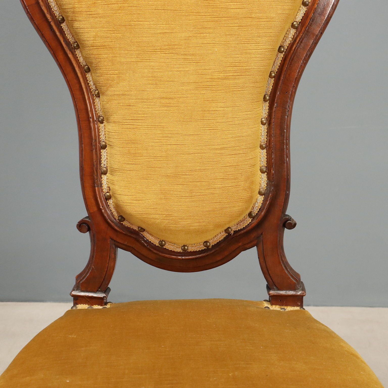 Antique Chairs Umbertino Walnut Carvings Italy XIX Century photo vinterior