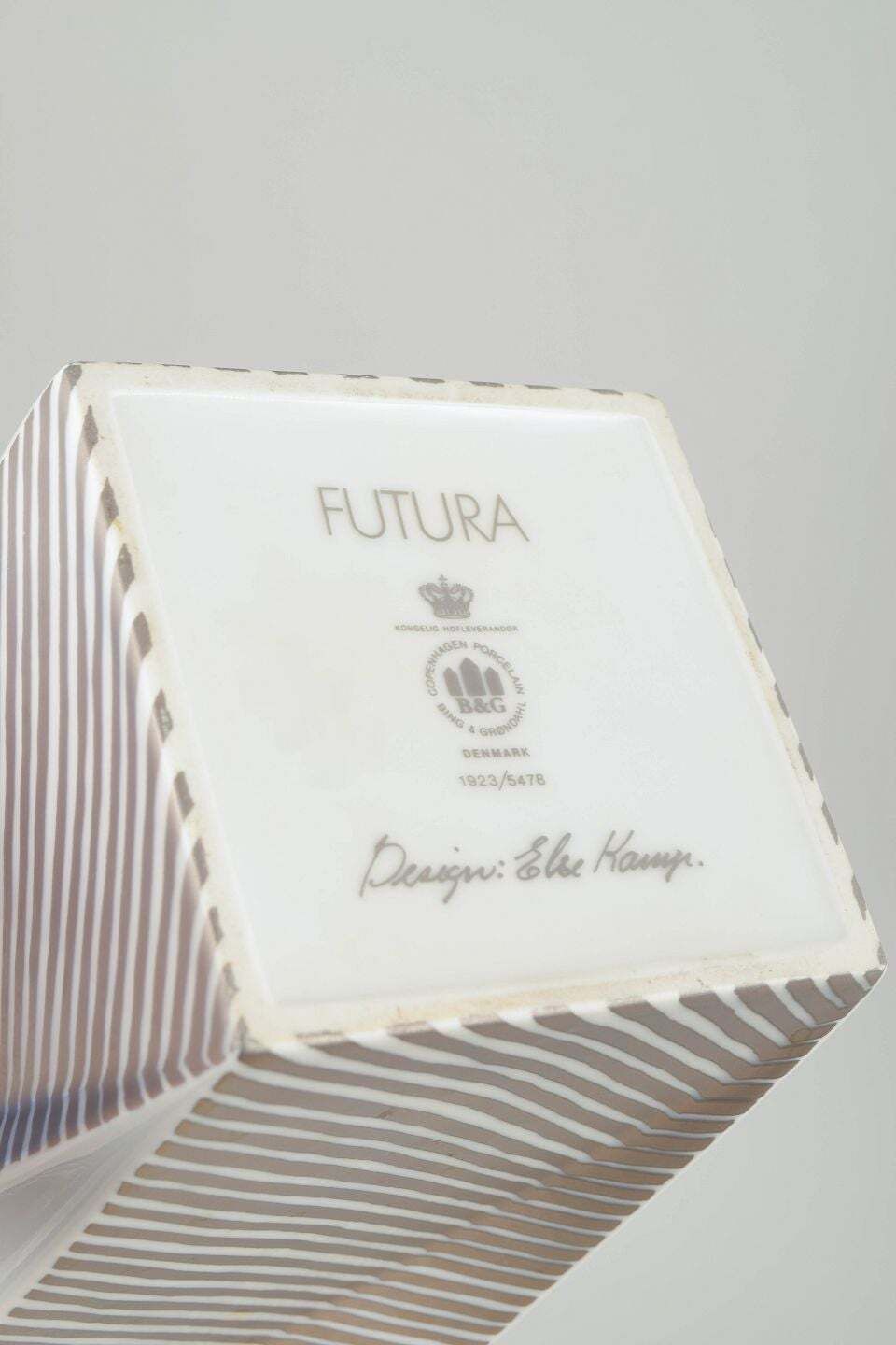 Vase « Futura » en porcelaine géométrique Bing & Grøndahl, années 1970, par Else Kamp photo Décoration