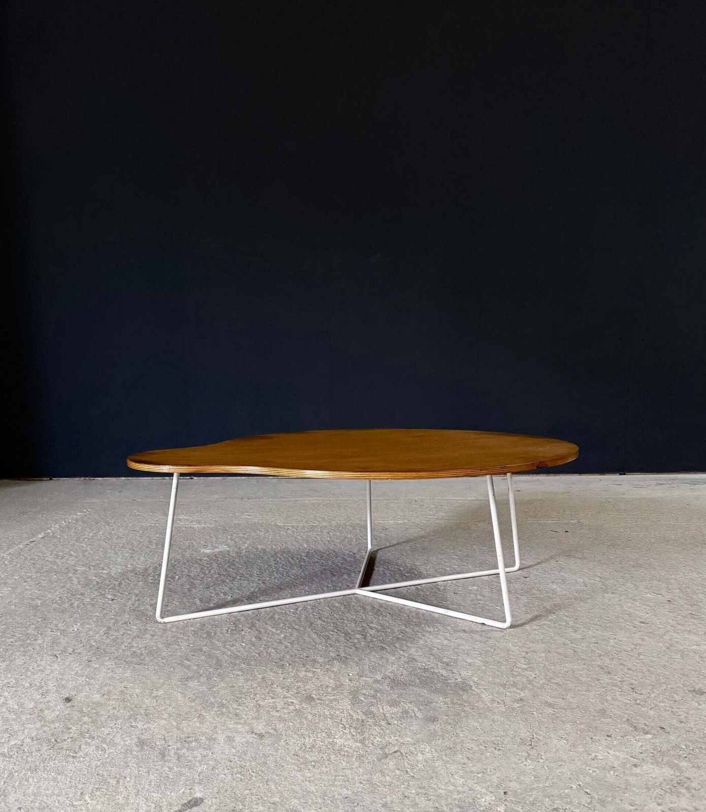 Mid-Century Modern Design Lage Salontafel, Denemarken jaren 1960 photo Meubels