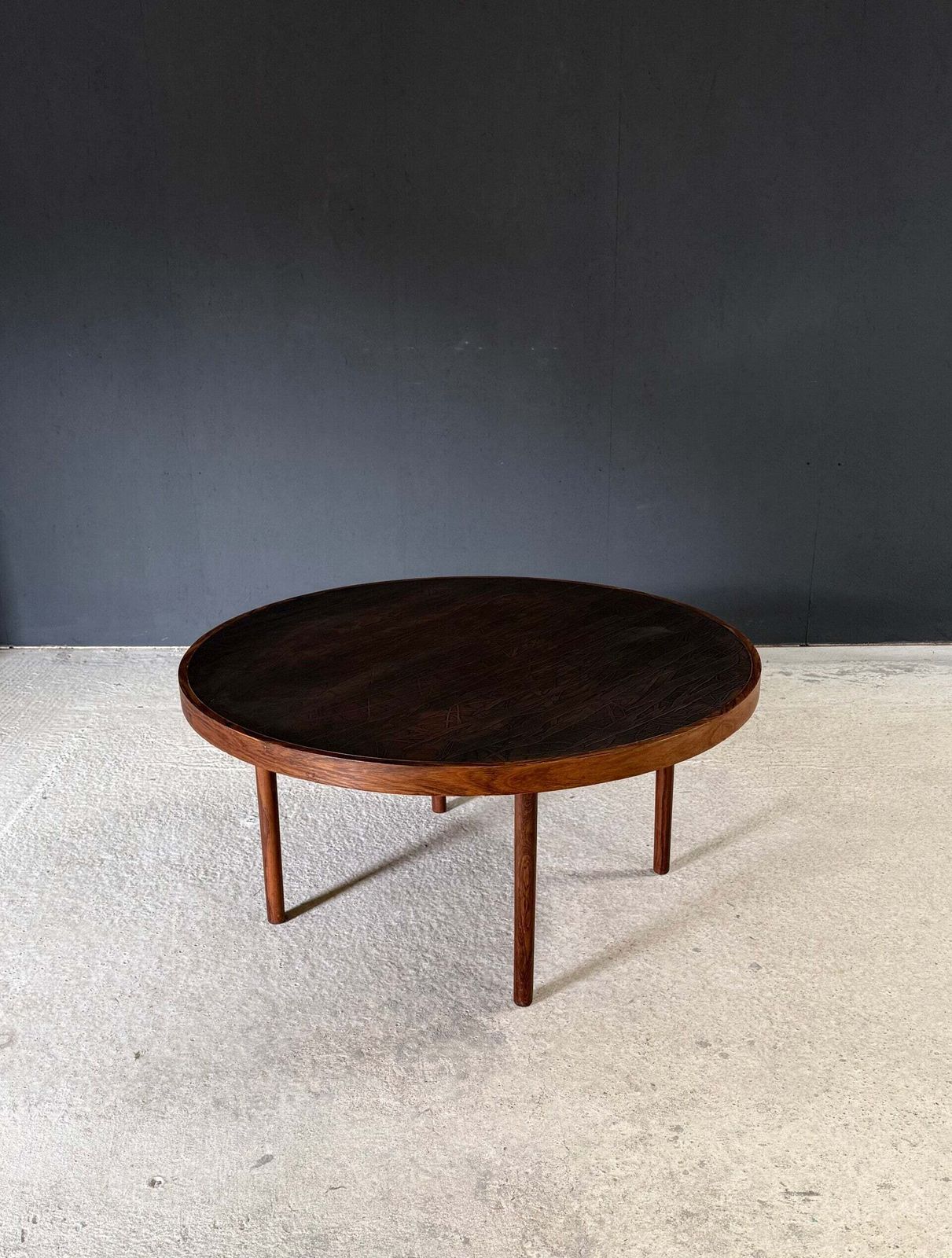 Mid-century Modern Scandinavisch Design Salontafel van Teak met Sculpturaal Koperen Inlegwerk, Denemarken, jaren 1960 photo 1300.0