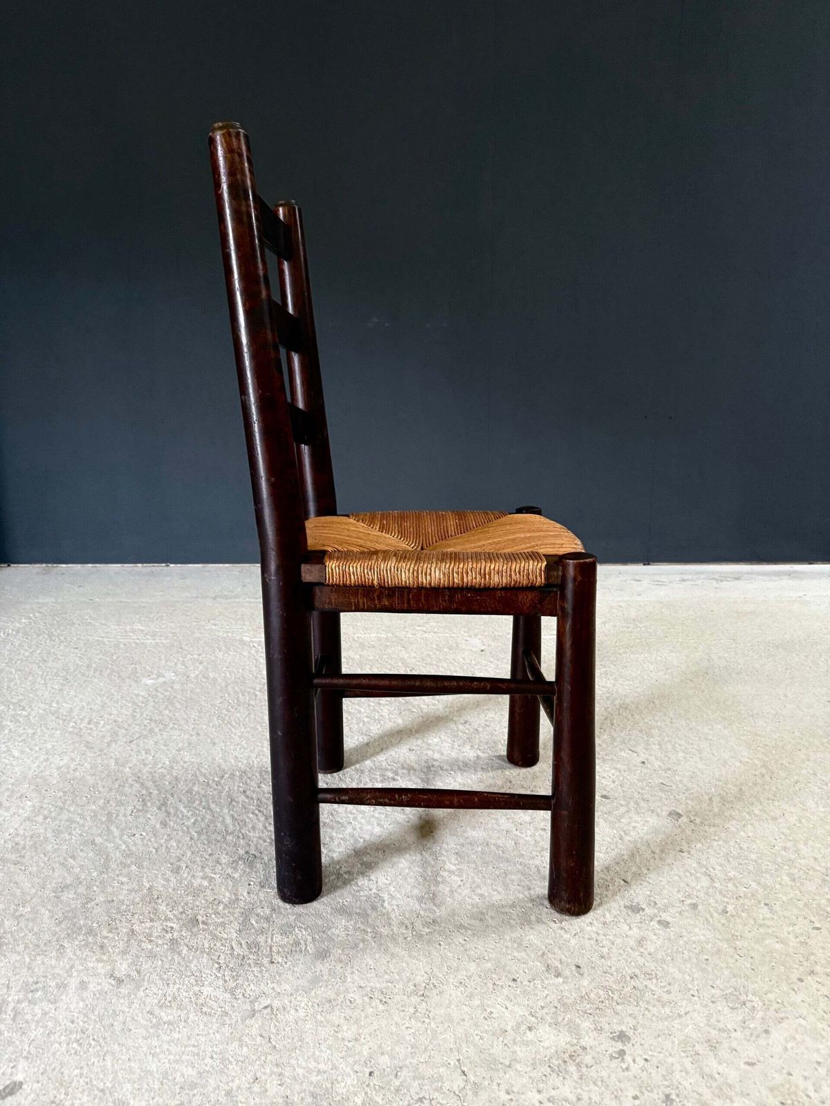 photo buy Franse Provinciale Design Eetkamerstoelen van Georges Robert, Frankrijk jaren 1940