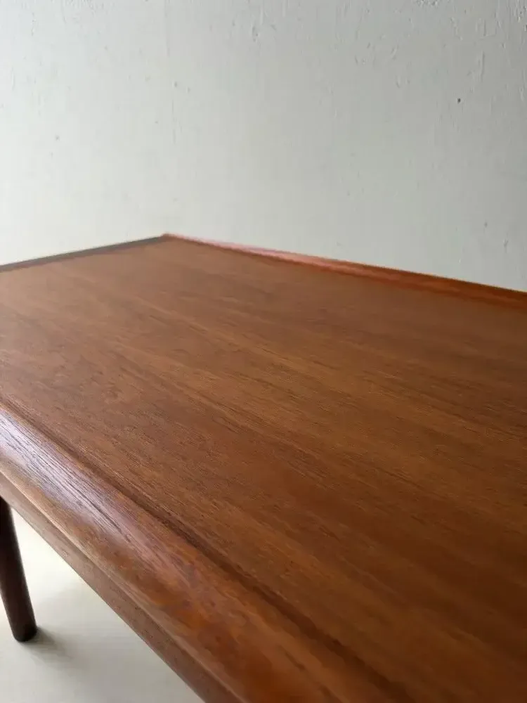 photo vintage Grete Jalk Teak Salontafel Glostrup Møbelfabrik ca. jaren 1960