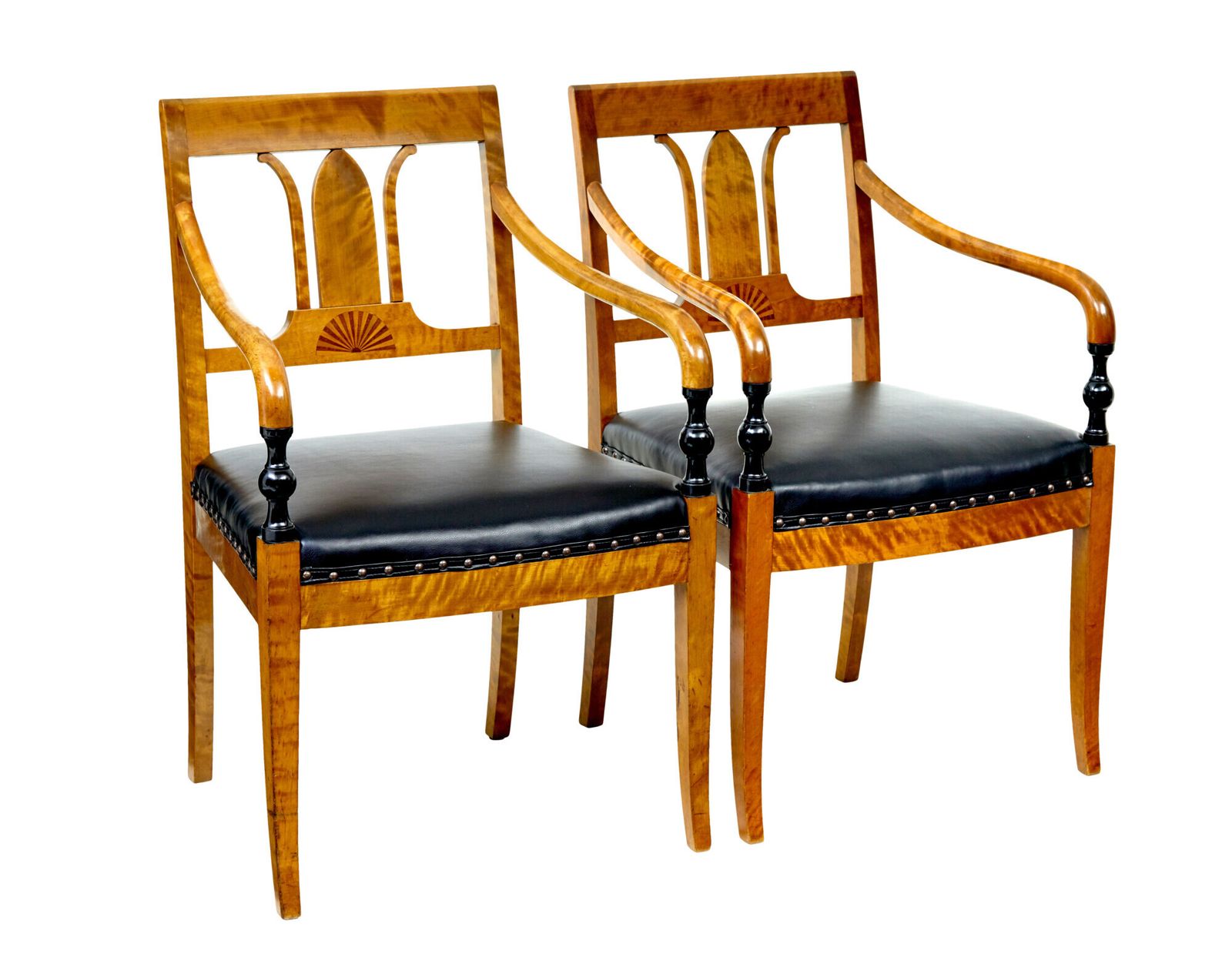 Paar art deco fauteuils van Scandinavisch berkenhout