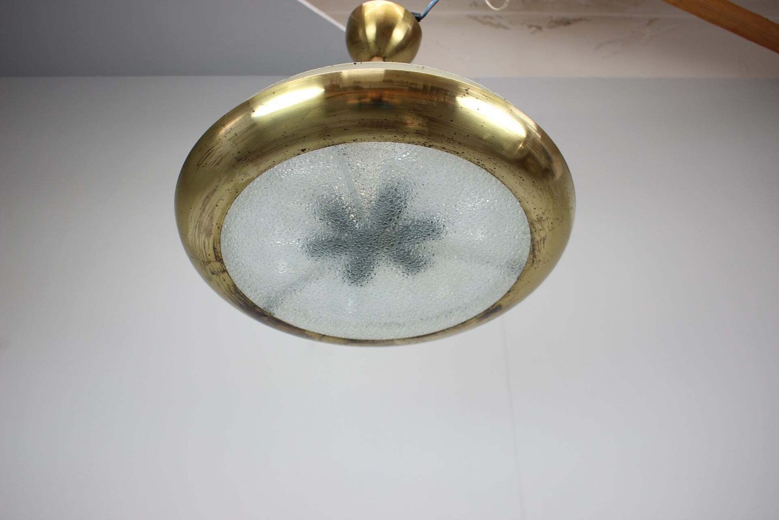 Lampe suspendue Ufo Josef Hůrka pour Napako, Tchécoslovaquie, années 1930 photo furniture