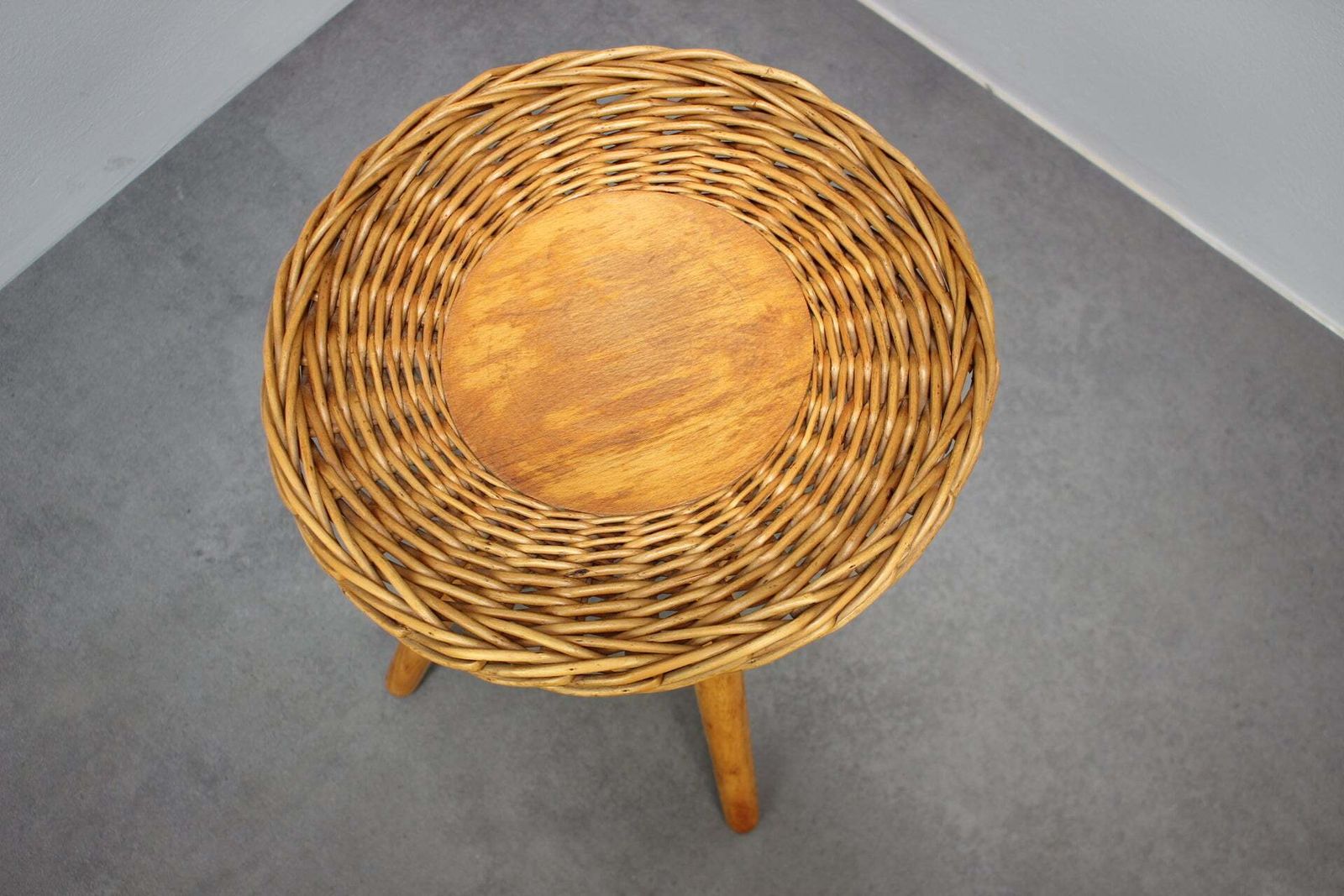 Tabouret en rotin Jan Kalous pour ÚLUV, Tchécoslovaquie, années 1960 photo furniture
