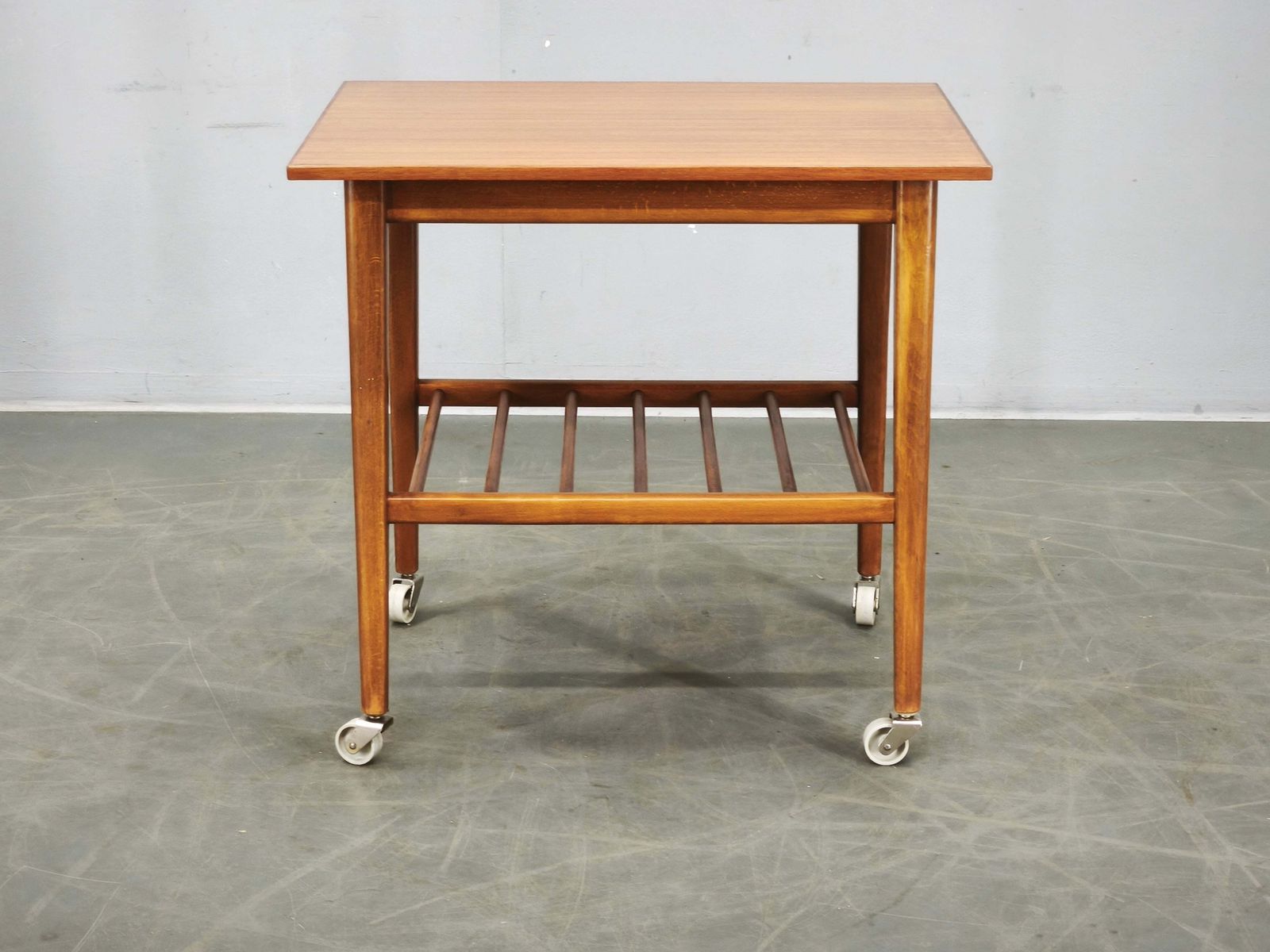 photo furniture 1960s Danish Modern Teak Serving Trolley Side Table On Wheels