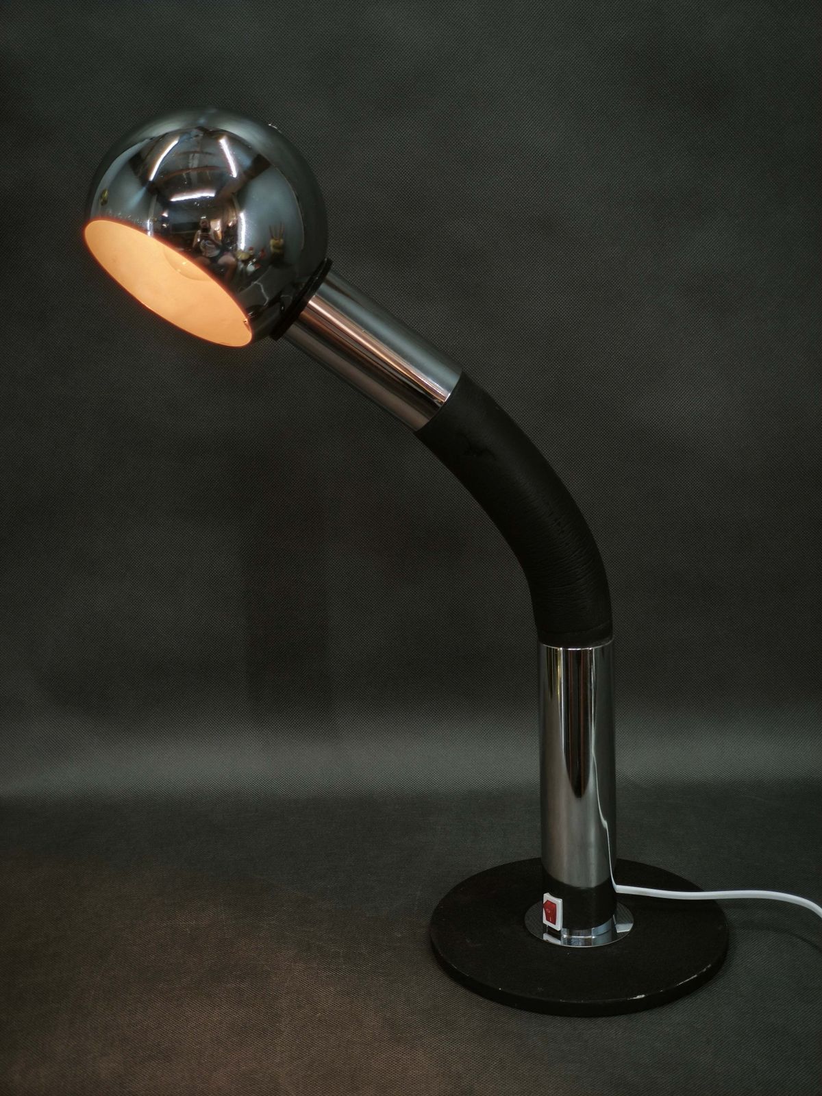 photo for sale Lampe de table Elbow E. Bellini pour Targetti Sankey, Italie, années 1970