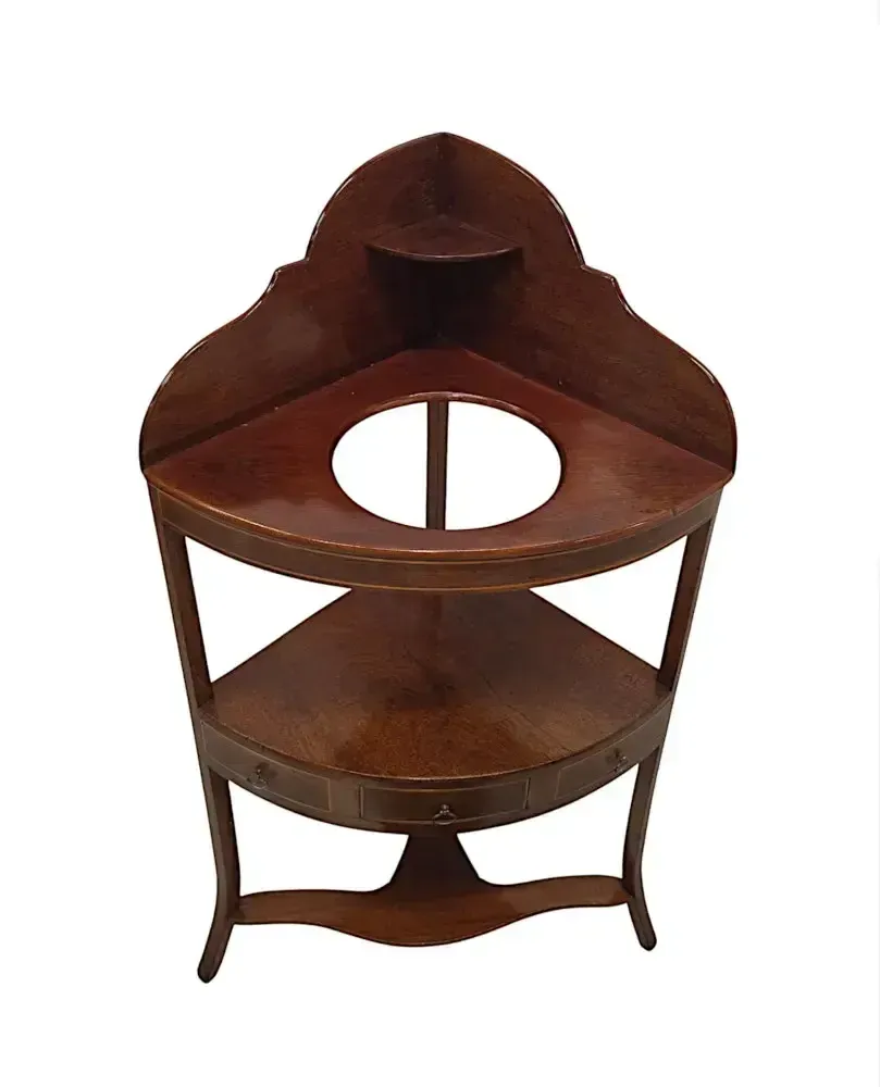 Georgische inlegwerk mahonie hoektafel of wastafelmeubel photo Meubels