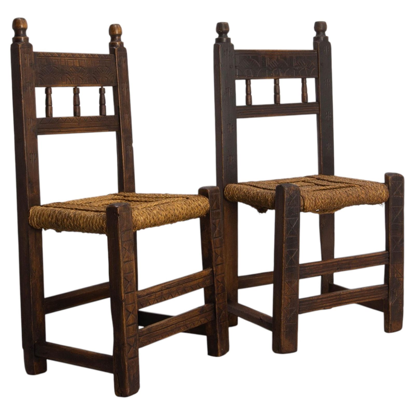 Paire de chaises d'appoint espagnoles en pin, XIXe siècle