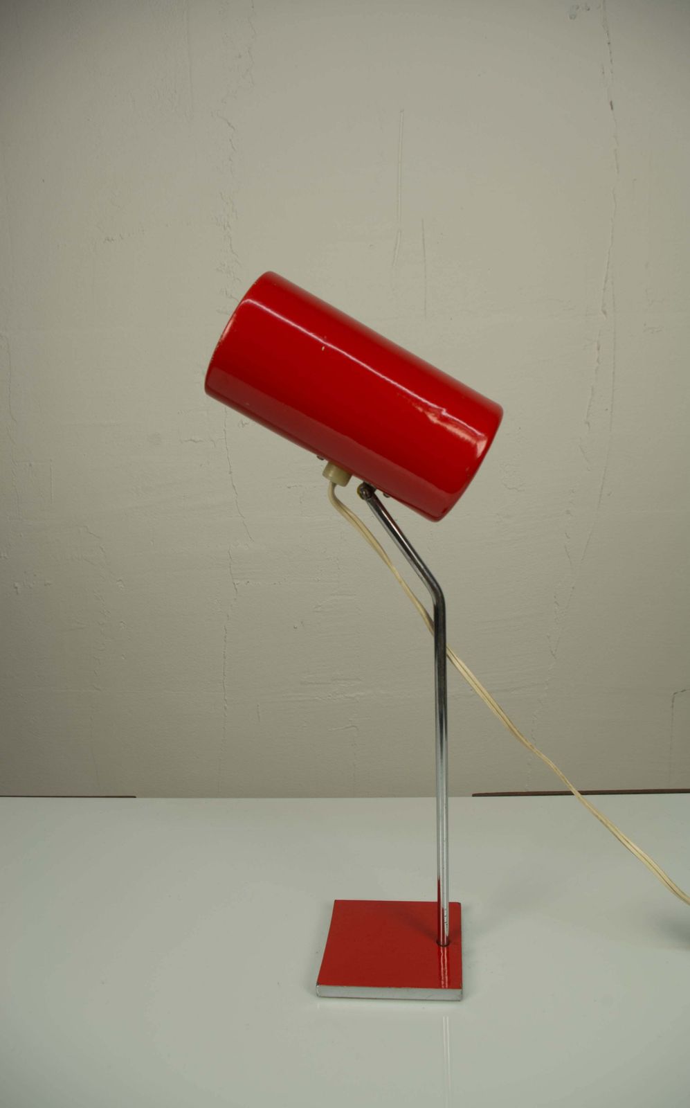 Lampe de table mid-century minimaliste Space Age Lidokov, années 1960 photo for sale