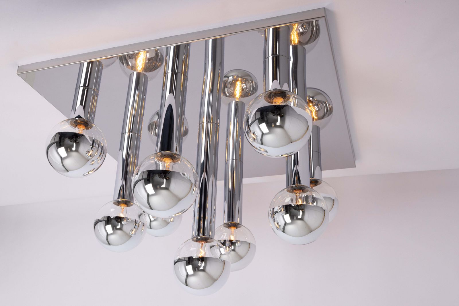 photo for sale 2 X Large Flushmount, Design Motoko Ishii, Chrome en Perlmut, Staff, jaren 1970