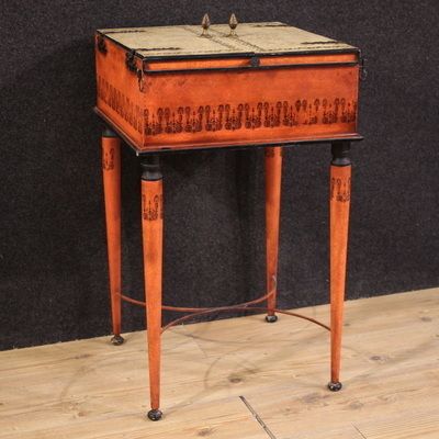 Elegant 20th Century Neoclassical Style Game Table
